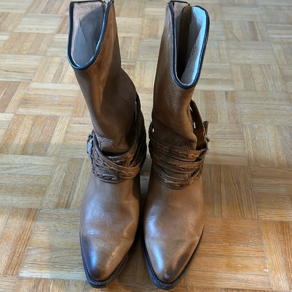 Freebird - Picture 1 of 16